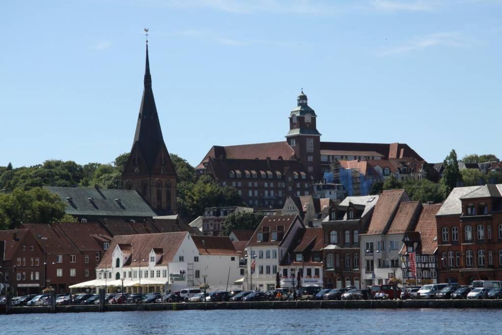 Gemuetliche Haushaelfte Mit Garten Und Terrasse Flensburg Exteriér fotografie